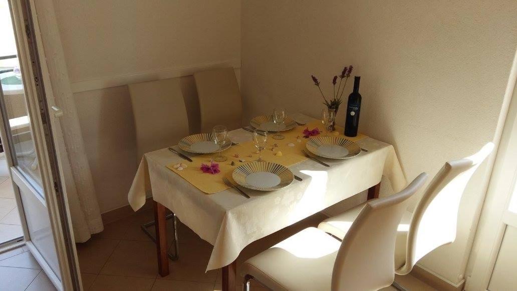 Apartmani Kontic Башка-Вода Экстерьер фото